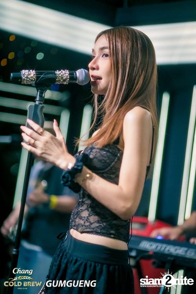 คอนเสิร์ต Bowkylion x The Toys ที่ร้าน Chomdao by Gumgueng — photo 156