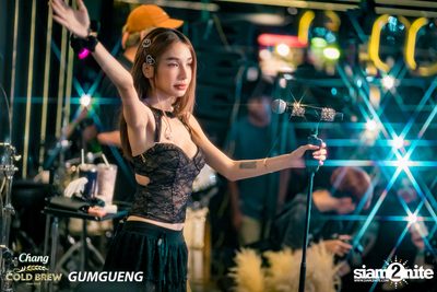 คอนเสิร์ต Bowkylion x The Toys ที่ร้าน Chomdao by Gumgueng — photo 180