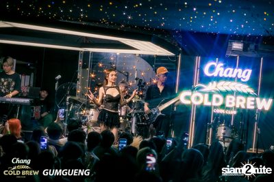 คอนเสิร์ต Bowkylion x The Toys ที่ร้าน Chomdao by Gumgueng — photo 197