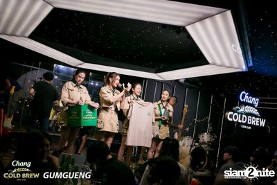 คอนเสิร์ต Bowkylion x The Toys ที่ร้าน Chomdao by Gumgueng — photo 205