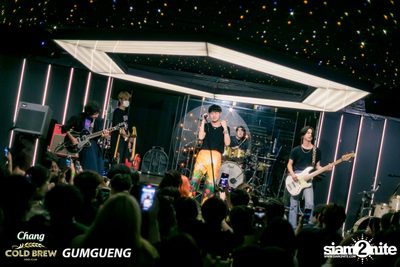 คอนเสิร์ต Bowkylion x The Toys ที่ร้าน Chomdao by Gumgueng — photo 230