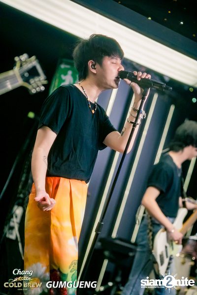 คอนเสิร์ต Bowkylion x The Toys ที่ร้าน Chomdao by Gumgueng — photo 235