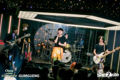 คอนเสิร์ต Bowkylion x The Toys ที่ร้าน Chomdao by Gumgueng — photo 243