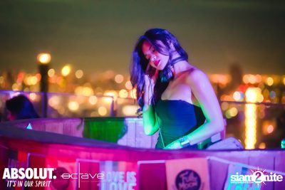 Rainbow Rendezvous at Octave Rooftop Bar — photo 1