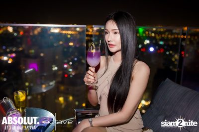 Rainbow Rendezvous at Octave Rooftop Bar — photo 90