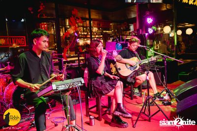 Retrospect Concert at Fullmoon Terrace & Bar — photo 17