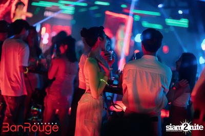 NEON Party with the Bangkok Invaders at Bar Rouge Bangkok — photo 35