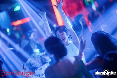 NEON Party with the Bangkok Invaders at Bar Rouge Bangkok — photo 73