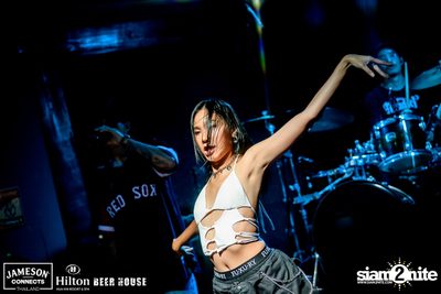 ภาพบรรยากาศคอนเสิร์ต Pok Mindset ที่ Beer House Hilton Hua Hin Resort and Spa — photo 190