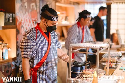 ภาพบรรยากาศคืนวันศุกร์ที่ Yankii Robatayaki & Bar — photo 5