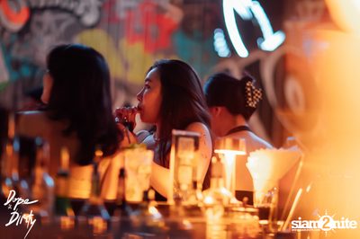Jam ft. Chin Chinawut / Ploychompoo at Dope & Dirty — photo 6