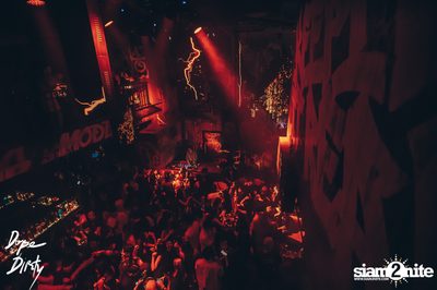Jam ft. Chin Chinawut / Ploychompoo at Dope & Dirty — photo 25