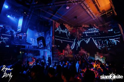 Jam ft. Chin Chinawut / Ploychompoo at Dope & Dirty — photo 27