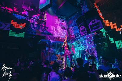 Jam ft. Chin Chinawut / Ploychompoo at Dope & Dirty — photo 41
