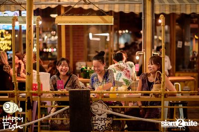 ภาพบรรยากาศคอนเสิร์ต Violette Wautier ที่ Happy Fish Asiatique — photo 9