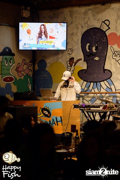 ภาพบรรยากาศคอนเสิร์ต Violette Wautier ที่ Happy Fish Asiatique — photo 15