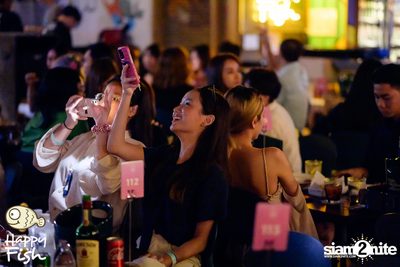 ภาพบรรยากาศคอนเสิร์ต Violette Wautier ที่ Happy Fish Asiatique — photo 23