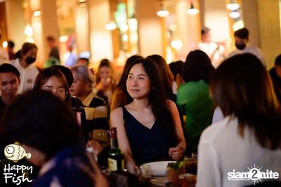 ภาพบรรยากาศคอนเสิร์ต Violette Wautier ที่ Happy Fish Asiatique — photo 26