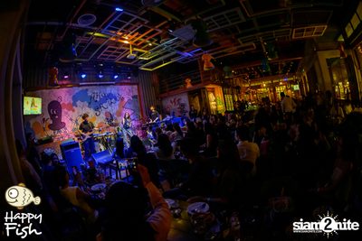 ภาพบรรยากาศคอนเสิร์ต Violette Wautier ที่ Happy Fish Asiatique — photo 63