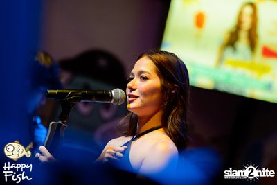 ภาพบรรยากาศคอนเสิร์ต Violette Wautier ที่ Happy Fish Asiatique — photo 77