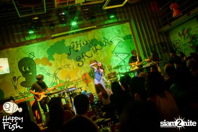 ภาพบรรยากาศคอนเสิร์ต Violette Wautier ที่ Happy Fish Asiatique — photo 106
