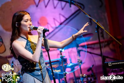 ภาพบรรยากาศคอนเสิร์ต Violette Wautier ที่ Happy Fish Asiatique — photo 108