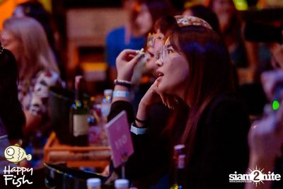 ภาพบรรยากาศคอนเสิร์ต Violette Wautier ที่ Happy Fish Asiatique — photo 110