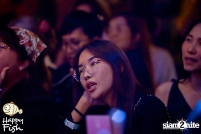ภาพบรรยากาศคอนเสิร์ต Violette Wautier ที่ Happy Fish Asiatique — photo 124