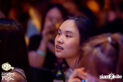 ภาพบรรยากาศคอนเสิร์ต Violette Wautier ที่ Happy Fish Asiatique — photo 126
