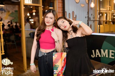 ภาพบรรยากาศคอนเสิร์ต Violette Wautier ที่ Happy Fish Asiatique — photo 136