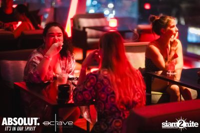 Mad Moon at Octave Rooftop Bar & Lounge — photo 7