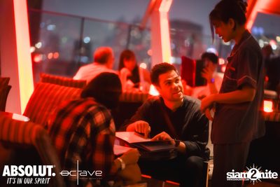 Mad Moon at Octave Rooftop Bar & Lounge — photo 13
