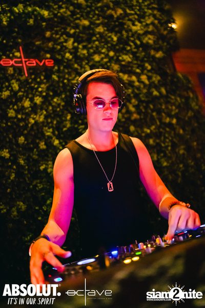 Mad Moon at Octave Rooftop Bar & Lounge — photo 19