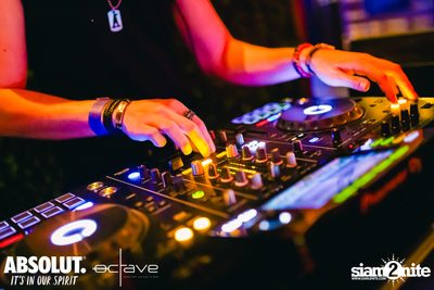 Mad Moon at Octave Rooftop Bar & Lounge — photo 21