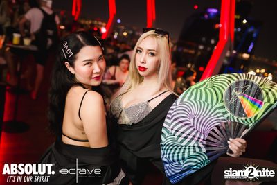 Mad Moon at Octave Rooftop Bar & Lounge — photo 73