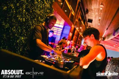 Mad Moon at Octave Rooftop Bar & Lounge — photo 74