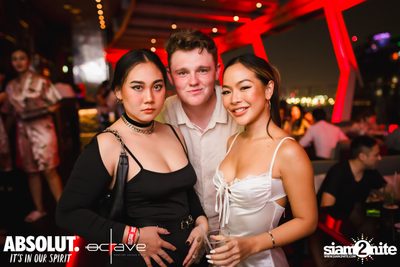 Mad Moon at Octave Rooftop Bar & Lounge — photo 81
