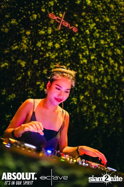 Mad Moon at Octave Rooftop Bar & Lounge — photo 89