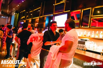 Mad Moon at Octave Rooftop Bar & Lounge — photo 95