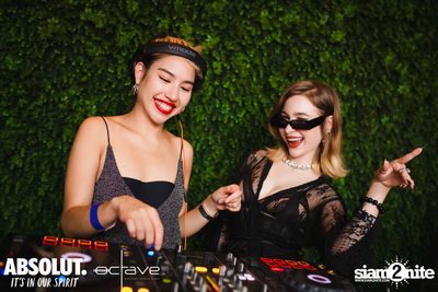 Mad Moon at Octave Rooftop Bar & Lounge — photo 108