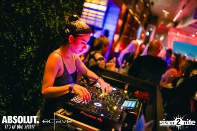 Mad Moon at Octave Rooftop Bar & Lounge — photo 109