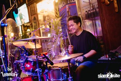 Joey Phuwasit at Old Leng  — photo 5