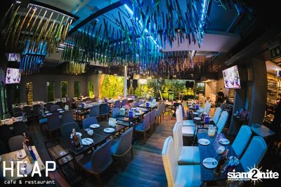 ภาพบรรยากาศครบ 6 ปี พร้อมคอนเสิร์ต Slot Machine ที่ Heap Viphavadee — photo 1