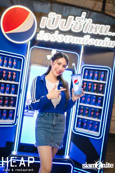 ภาพบรรยากาศครบ 6 ปี พร้อมคอนเสิร์ต Slot Machine ที่ Heap Viphavadee — photo 9