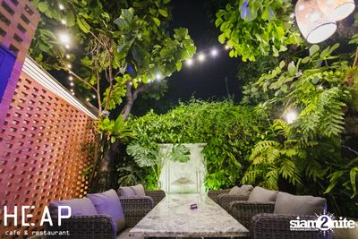 ภาพบรรยากาศครบ 6 ปี พร้อมคอนเสิร์ต Slot Machine ที่ Heap Viphavadee — photo 28