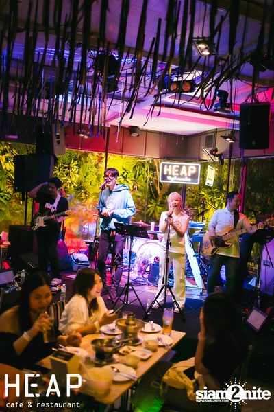 ภาพบรรยากาศครบ 6 ปี พร้อมคอนเสิร์ต Slot Machine ที่ Heap Viphavadee — photo 38