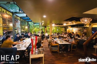 ภาพบรรยากาศครบ 6 ปี พร้อมคอนเสิร์ต Slot Machine ที่ Heap Viphavadee — photo 51