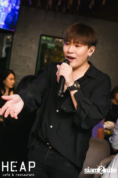 ภาพบรรยากาศครบ 6 ปี พร้อมคอนเสิร์ต Slot Machine ที่ Heap Viphavadee — photo 85