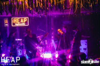 ภาพบรรยากาศครบ 6 ปี พร้อมคอนเสิร์ต Slot Machine ที่ Heap Viphavadee — photo 130