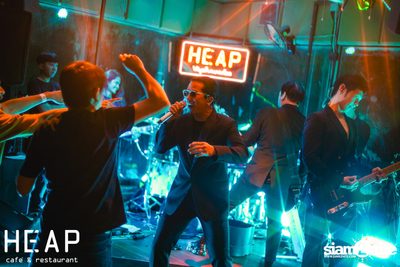 ภาพบรรยากาศครบ 6 ปี พร้อมคอนเสิร์ต Slot Machine ที่ Heap Viphavadee — photo 138